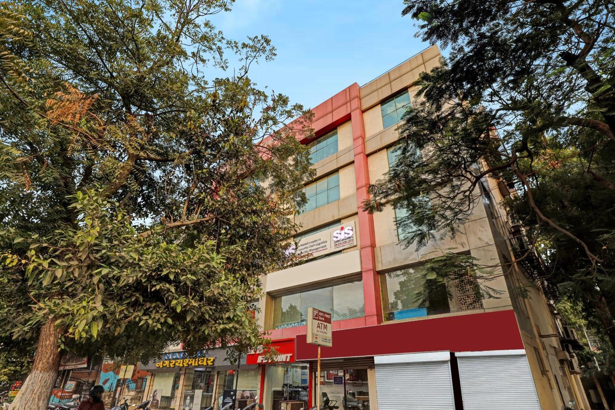 Capital O Bhavya Villa Amhedabad Dış mekan fotoğraf